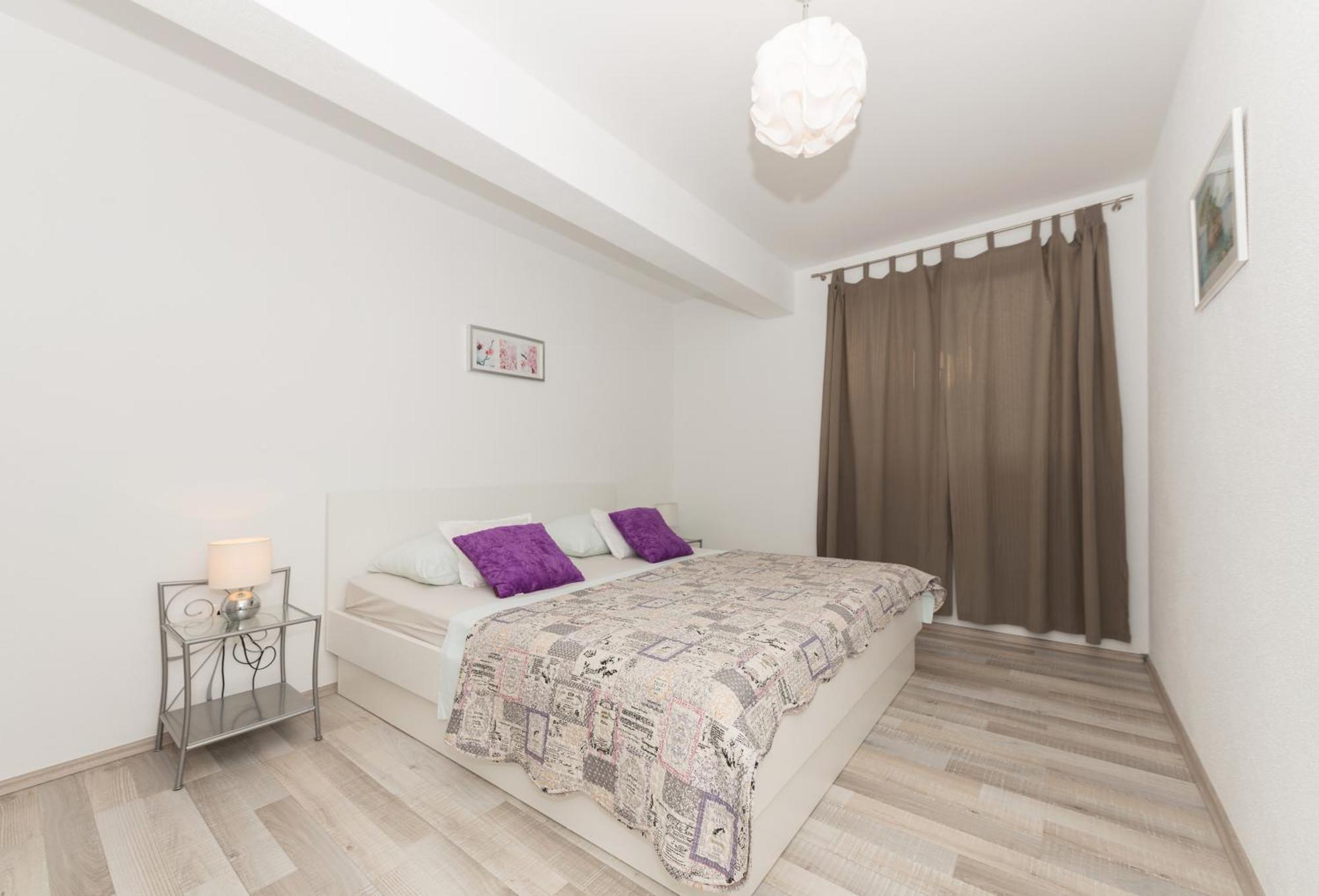 Apartments Nina M Baska Voda Exterior photo